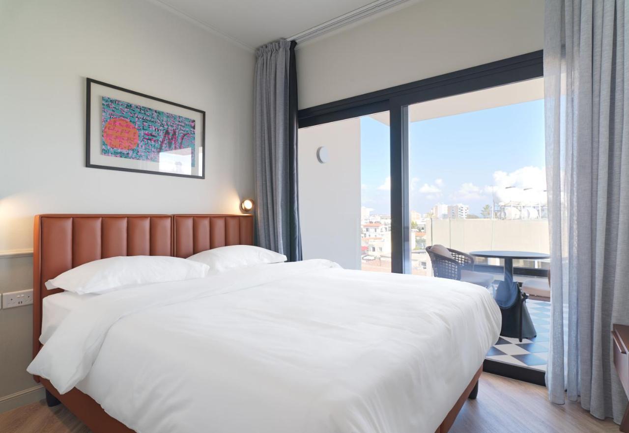 Liv The City Suites Adults Only 라르나카 외부 사진